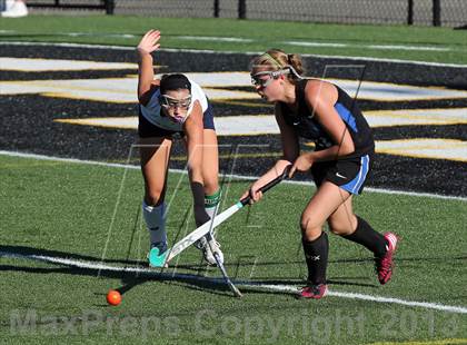 Thumbnail 3 in South County vs. Fairfax (Bulldog Tournament) photogallery.