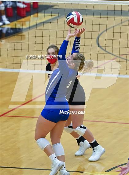 Thumbnail 3 in Churchill vs MacArthur [Douglas] photogallery.