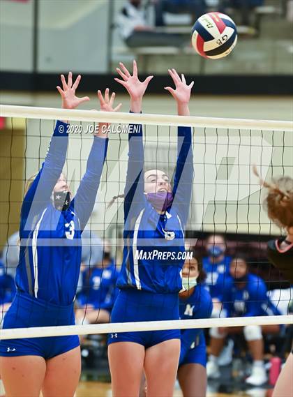 Thumbnail 2 in Churchill vs MacArthur [Douglas] photogallery.
