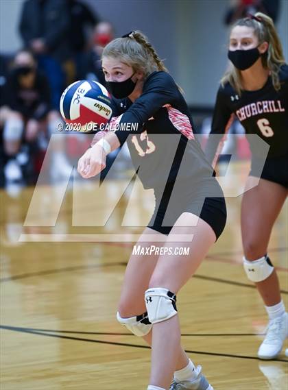Thumbnail 1 in Churchill vs MacArthur [Douglas] photogallery.