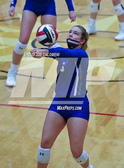 Thumbnail 3 in Churchill vs MacArthur [Douglas] photogallery.