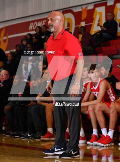Thumbnail 3 in Mater Dei vs. Eisenhower (Diablo Inferno Tournament) photogallery.