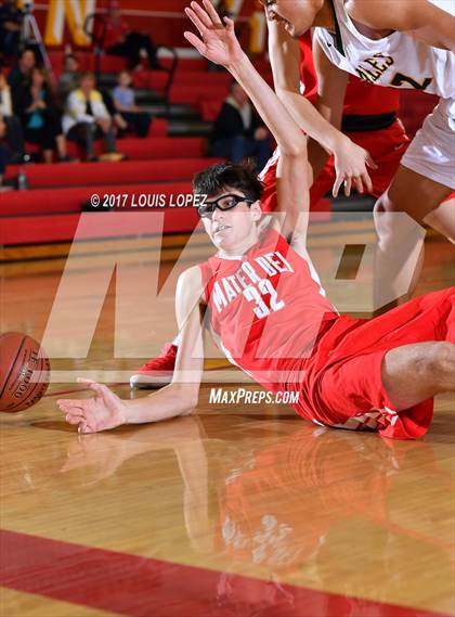 Thumbnail 1 in Mater Dei vs. Eisenhower (Diablo Inferno Tournament) photogallery.
