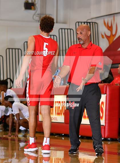 Thumbnail 2 in Mater Dei vs. Eisenhower (Diablo Inferno Tournament) photogallery.