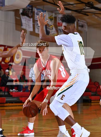 Thumbnail 3 in Mater Dei vs. Eisenhower (Diablo Inferno Tournament) photogallery.