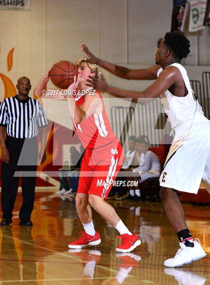 Thumbnail 2 in Mater Dei vs. Eisenhower (Diablo Inferno Tournament) photogallery.