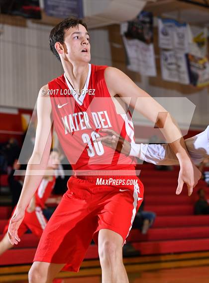 Thumbnail 2 in Mater Dei vs. Eisenhower (Diablo Inferno Tournament) photogallery.