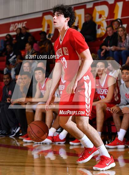 Thumbnail 3 in Mater Dei vs. Eisenhower (Diablo Inferno Tournament) photogallery.