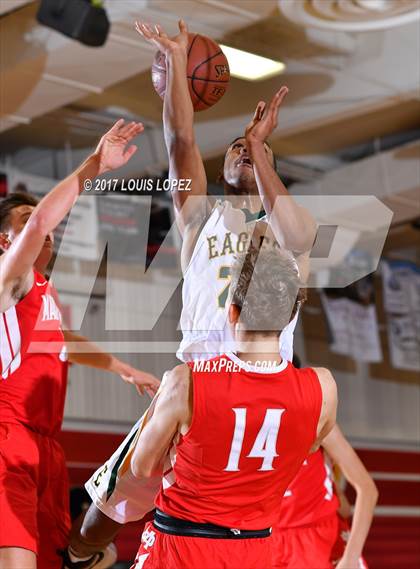 Thumbnail 1 in Mater Dei vs. Eisenhower (Diablo Inferno Tournament) photogallery.