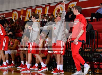 Thumbnail 2 in Mater Dei vs. Eisenhower (Diablo Inferno Tournament) photogallery.