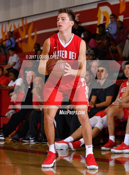 Thumbnail 1 in Mater Dei vs. Eisenhower (Diablo Inferno Tournament) photogallery.