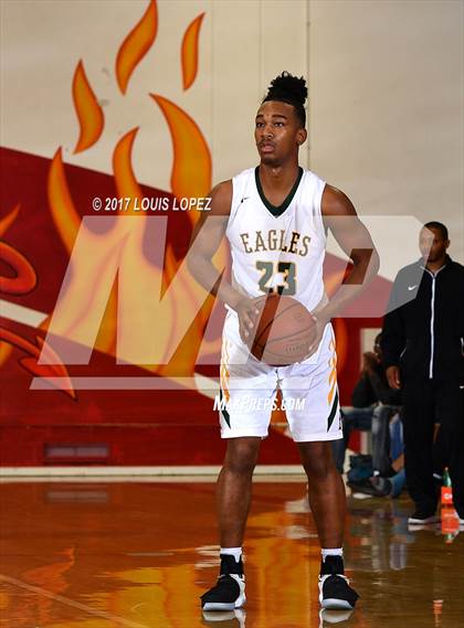 Thumbnail 2 in Mater Dei vs. Eisenhower (Diablo Inferno Tournament) photogallery.