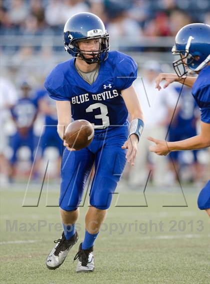 Thumbnail 2 in Woodland vs.  Davis photogallery.