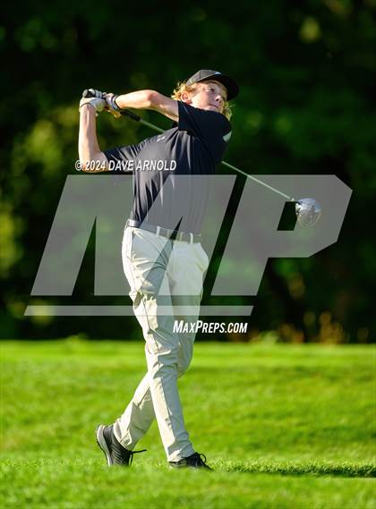 Thumbnail 1 in Berwick @ Pingree photogallery.