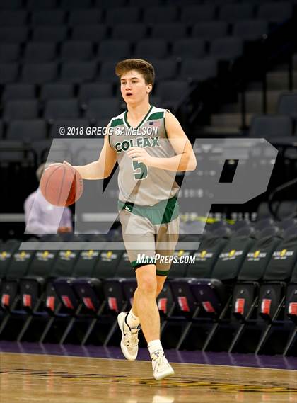 Thumbnail 2 in Dixon vs. Colfax photogallery.