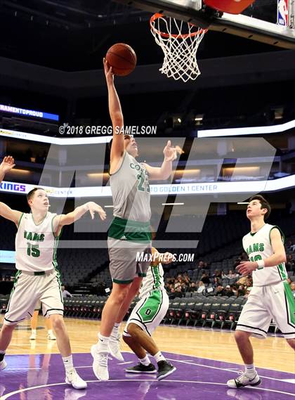 Thumbnail 2 in Dixon vs. Colfax photogallery.