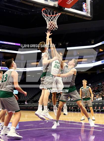 Thumbnail 3 in Dixon vs. Colfax photogallery.
