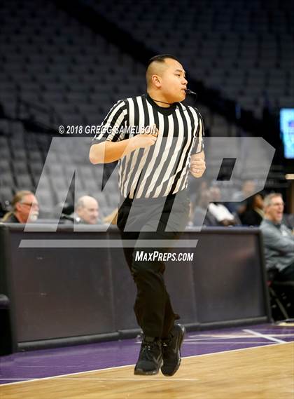 Thumbnail 2 in Dixon vs. Colfax photogallery.