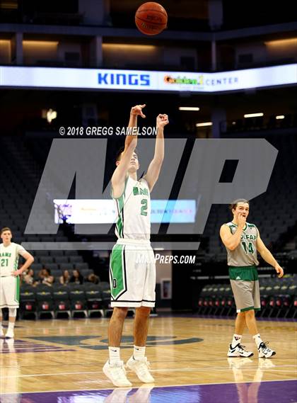 Thumbnail 3 in Dixon vs. Colfax photogallery.