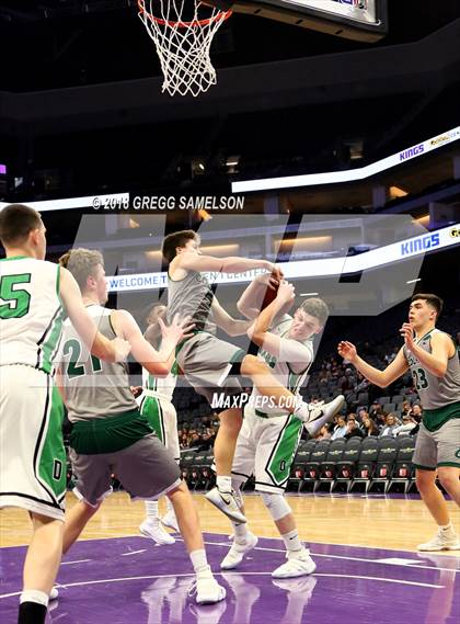 Thumbnail 3 in Dixon vs. Colfax photogallery.