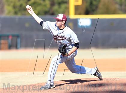 Thumbnail 2 in Hamilton vs. Jenks (National High School Invitational) photogallery.