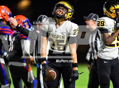 Thumbnail 2 in Lincoln @ Rainier Beach (WIAA 3A First Round) photogallery.