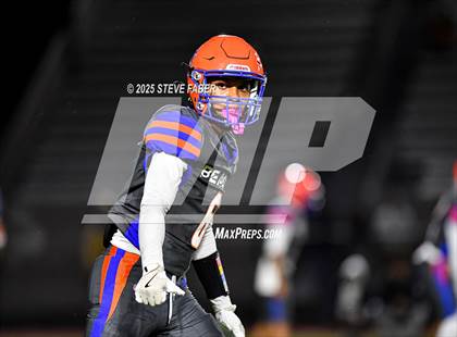 Thumbnail 1 in Lincoln @ Rainier Beach (WIAA 3A First Round) photogallery.