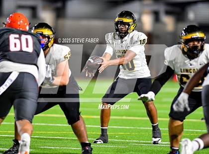 Thumbnail 3 in Lincoln @ Rainier Beach (WIAA 3A First Round) photogallery.