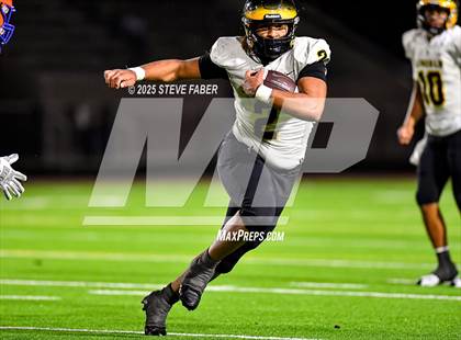 Thumbnail 1 in Lincoln @ Rainier Beach (WIAA 3A First Round) photogallery.