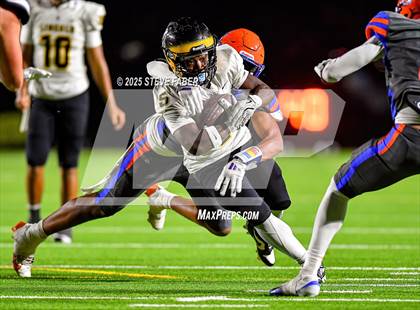 Thumbnail 3 in Lincoln @ Rainier Beach (WIAA 3A First Round) photogallery.