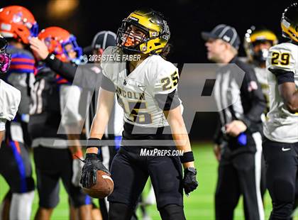 Thumbnail 3 in Lincoln @ Rainier Beach (WIAA 3A First Round) photogallery.