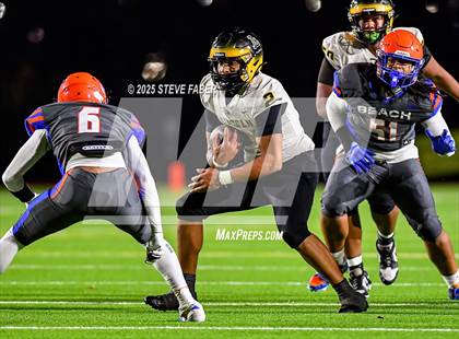 Thumbnail 1 in Lincoln @ Rainier Beach (WIAA 3A First Round) photogallery.