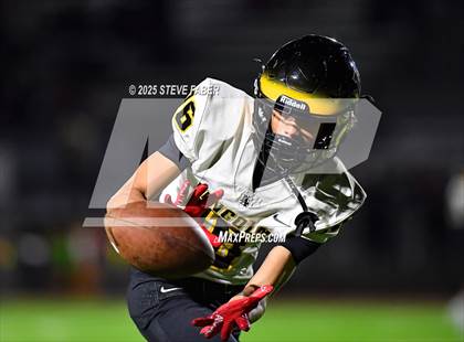 Thumbnail 3 in Lincoln @ Rainier Beach (WIAA 3A First Round) photogallery.