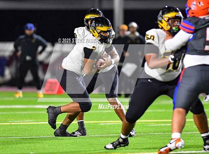 Thumbnail 3 in Lincoln @ Rainier Beach (WIAA 3A First Round) photogallery.