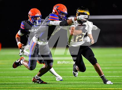 Thumbnail 2 in Lincoln @ Rainier Beach (WIAA 3A First Round) photogallery.