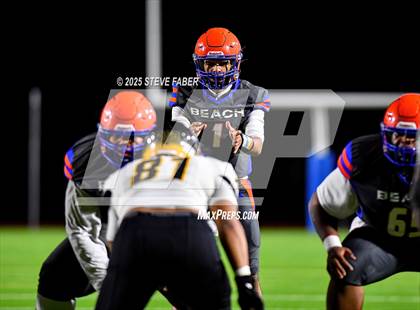 Thumbnail 3 in Lincoln @ Rainier Beach (WIAA 3A First Round) photogallery.