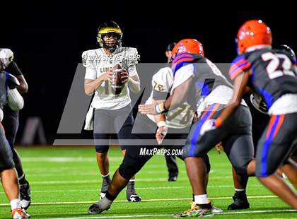 Thumbnail 2 in Lincoln @ Rainier Beach (WIAA 3A First Round) photogallery.