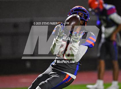 Thumbnail 3 in Lincoln @ Rainier Beach (WIAA 3A First Round) photogallery.