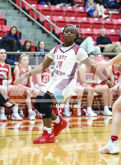 Thumbnail 1 in Hirschi vs Glen Rose (UIL 3A Bi-district) photogallery.