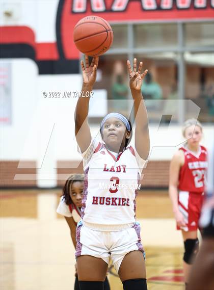 Thumbnail 2 in Hirschi vs Glen Rose (UIL 3A Bi-district) photogallery.