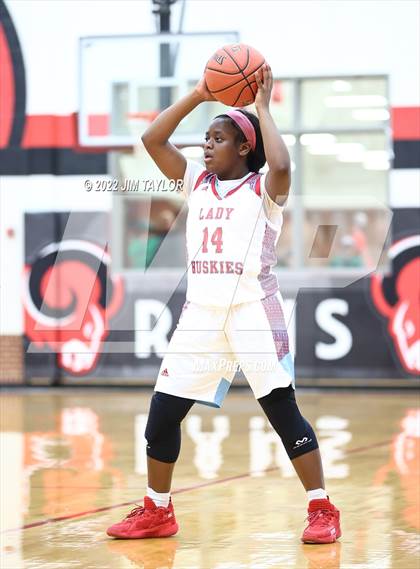 Thumbnail 2 in Hirschi vs Glen Rose (UIL 3A Bi-district) photogallery.