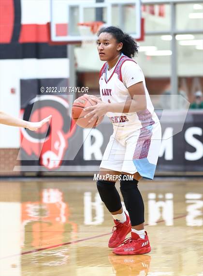 Thumbnail 2 in Hirschi vs Glen Rose (UIL 3A Bi-district) photogallery.