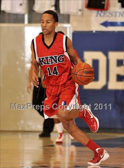 Thumbnail 1 in Canoga Park @ King (Maxpreps Holiday Classic) photogallery.