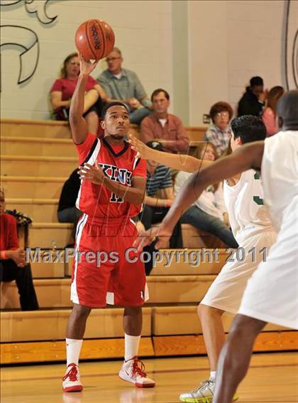 Thumbnail 2 in Canoga Park @ King (Maxpreps Holiday Classic) photogallery.
