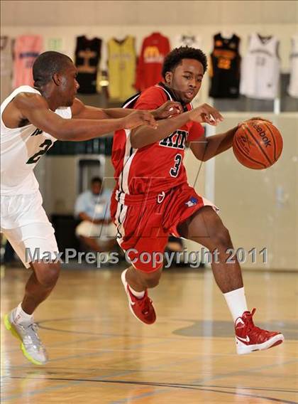 Thumbnail 1 in Canoga Park @ King (Maxpreps Holiday Classic) photogallery.