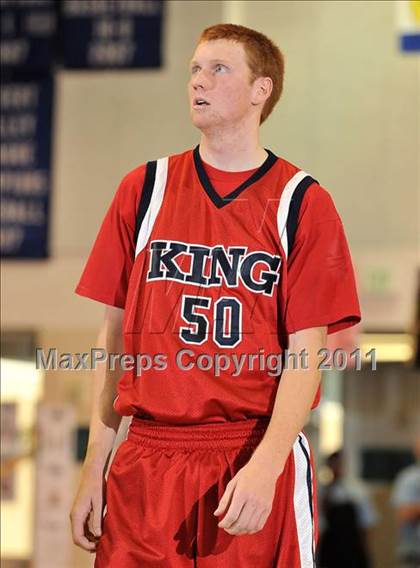 Thumbnail 3 in Canoga Park @ King (Maxpreps Holiday Classic) photogallery.