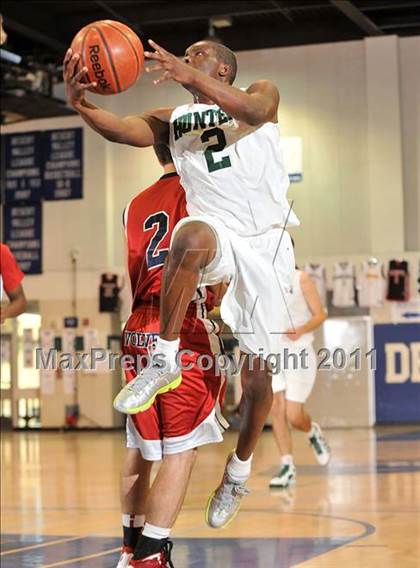Thumbnail 2 in Canoga Park @ King (Maxpreps Holiday Classic) photogallery.