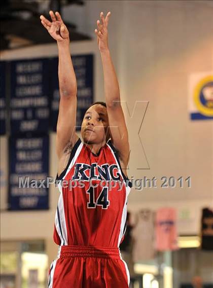 Thumbnail 3 in Canoga Park @ King (Maxpreps Holiday Classic) photogallery.