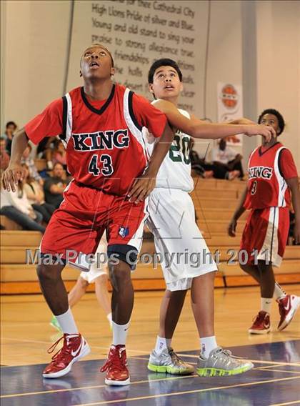 Thumbnail 1 in Canoga Park @ King (Maxpreps Holiday Classic) photogallery.
