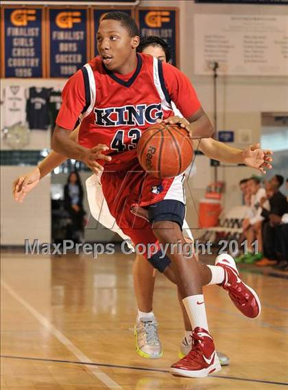 Thumbnail 1 in Canoga Park @ King (Maxpreps Holiday Classic) photogallery.